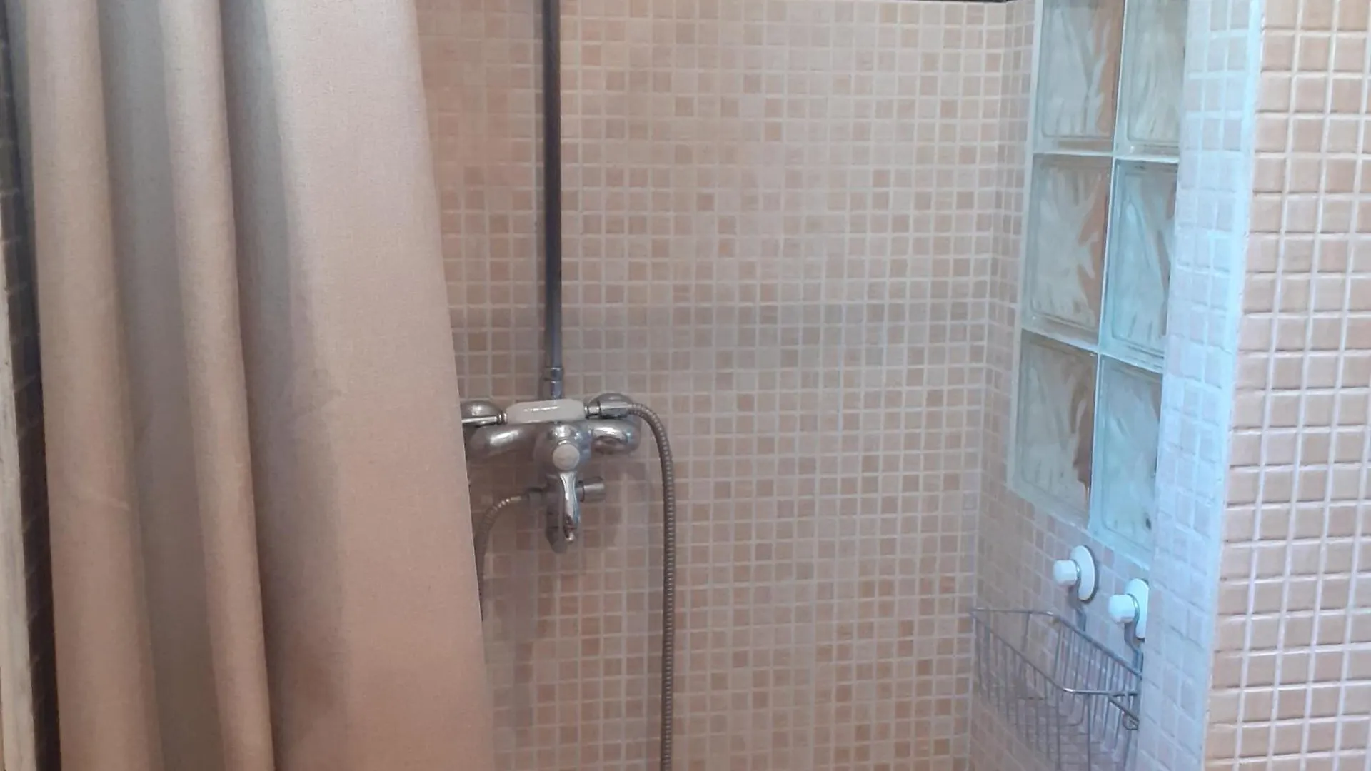 Hébergement de vacances Villa Au fil de l 'EAU à Cannes